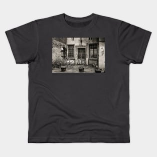 Old House Yilan, Taiwan Kids T-Shirt